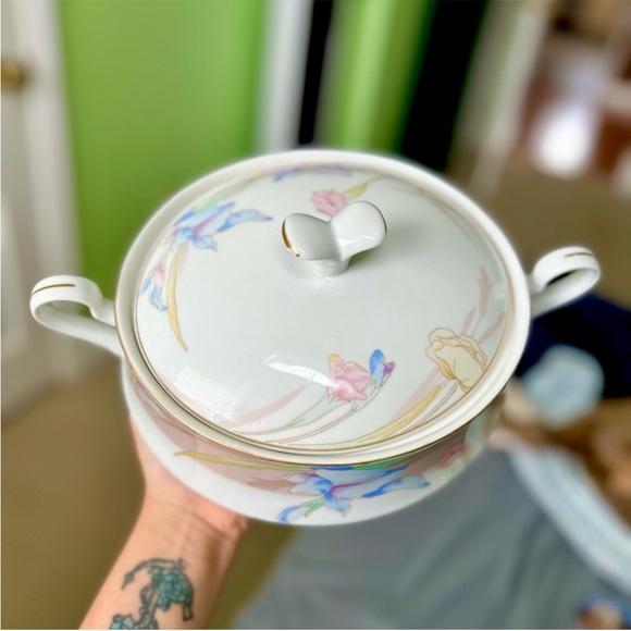 VTG Pastel Floral Mikasa Charisma Beige Covered Casserole Kitchenware Collection - Picture 3 of 10